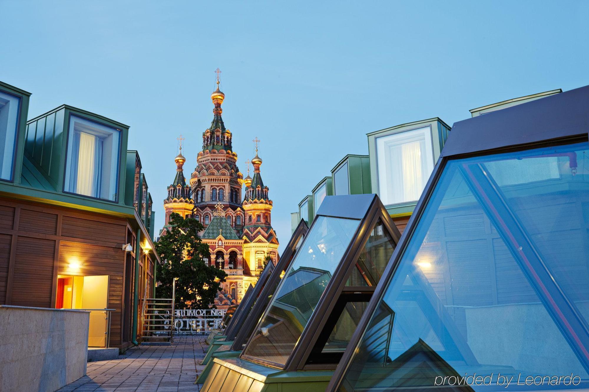 New Peterhof Hotel Saint Petersburg Exterior photo